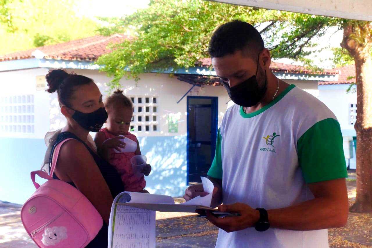 Camacã: Prefeito Paulo do Gás acompanha entrega de donativos as famílias atingidas pelas chuvas